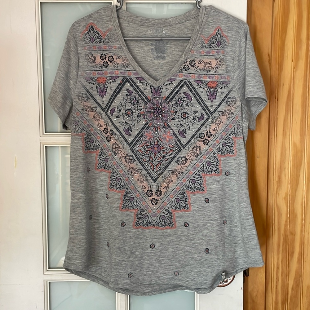 Time and Tru Women’s t-shirt Large 12-14